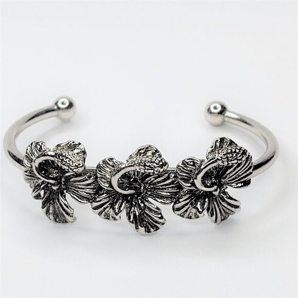 RHODIUM Cuff Bracelet Hibiscus Flowers Antique Rhodium Plating - Picture 1 of 11